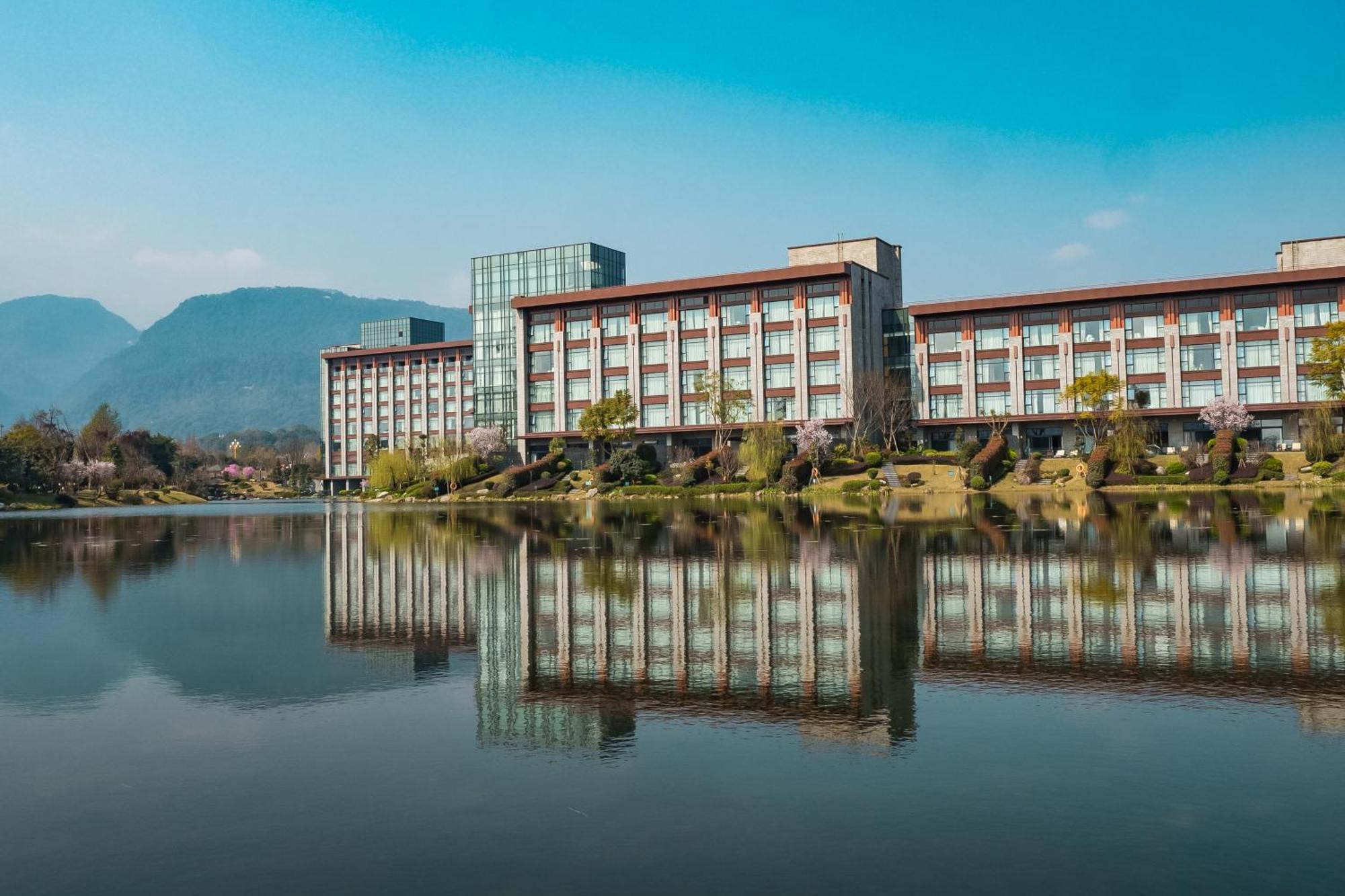 Le Méridien Emei Mountain Resort Emeishan Esterno foto